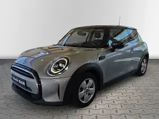 Gebraucht Mini Cooper Essential 136 PS (100 kW) 2023 Silber Kleinwagen