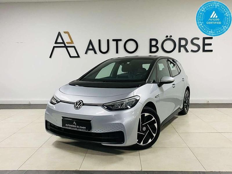 Scale silver met Gebraucht 2021 VW ID.3 Pure Kleinwagen | 17.890 € (Fairer Preis) - Bild 1/3