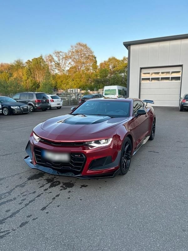 Rot Gebraucht 2020 Chevrolet Camaro ZL1 Coupé | 34.850 € (Fairer Preis) - Bild 1/4