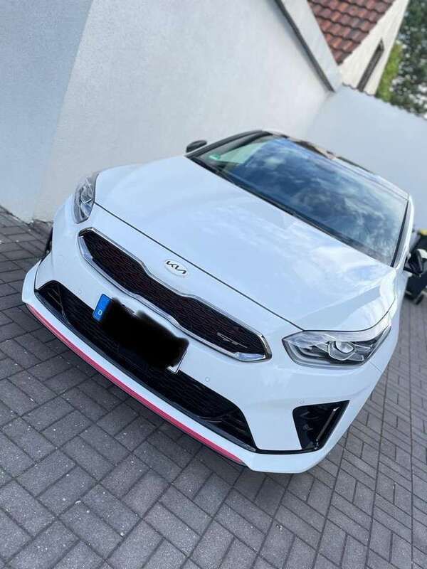 Weiß Gebraucht 2020 Kia ProCeed 2 Kleinwagen | 22.500 € (Superpreis) - Bild 1/4