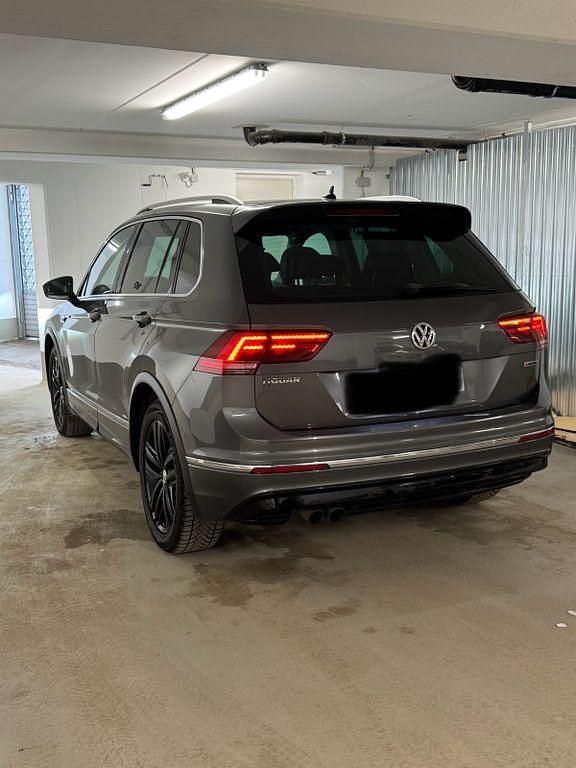 Gebraucht VW Tiguan 179 PS (131 kW) 2018 Grau SUV