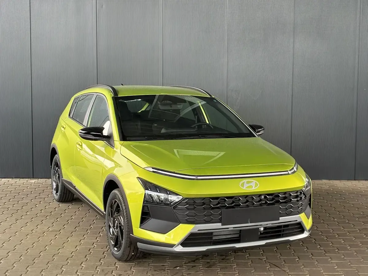 Neu Hyundai Bayon Blackline 90 PS (66 kW) 2026 Lucid lime SUV