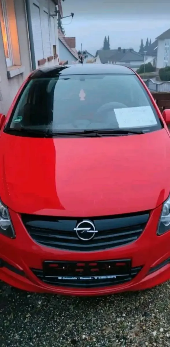 Używany Opel Corsa OPC 90 KM (66 kW) 2009 Czerwony Hatchback