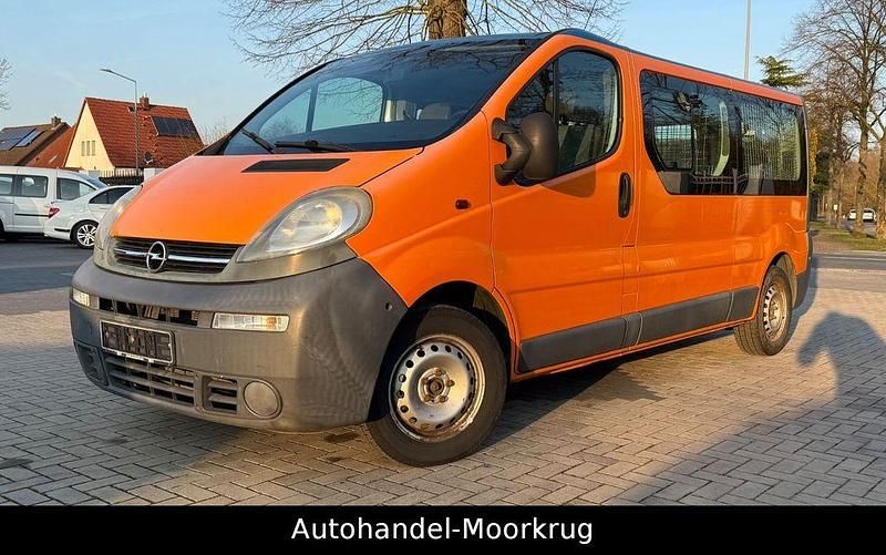 Gebraucht Renault Trafic 82 PS (60 kW) 2006 Weiß Van / Kleinbus