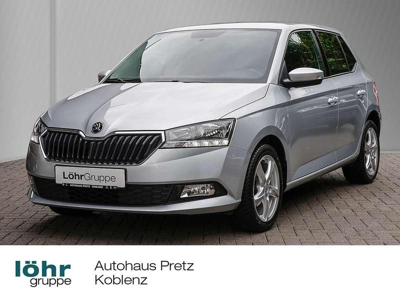 Silber Gebraucht 2020 Skoda Fabia Cool Plus Limousine | 12.280 € (Etwas zu teuer) - Bild 1/4
