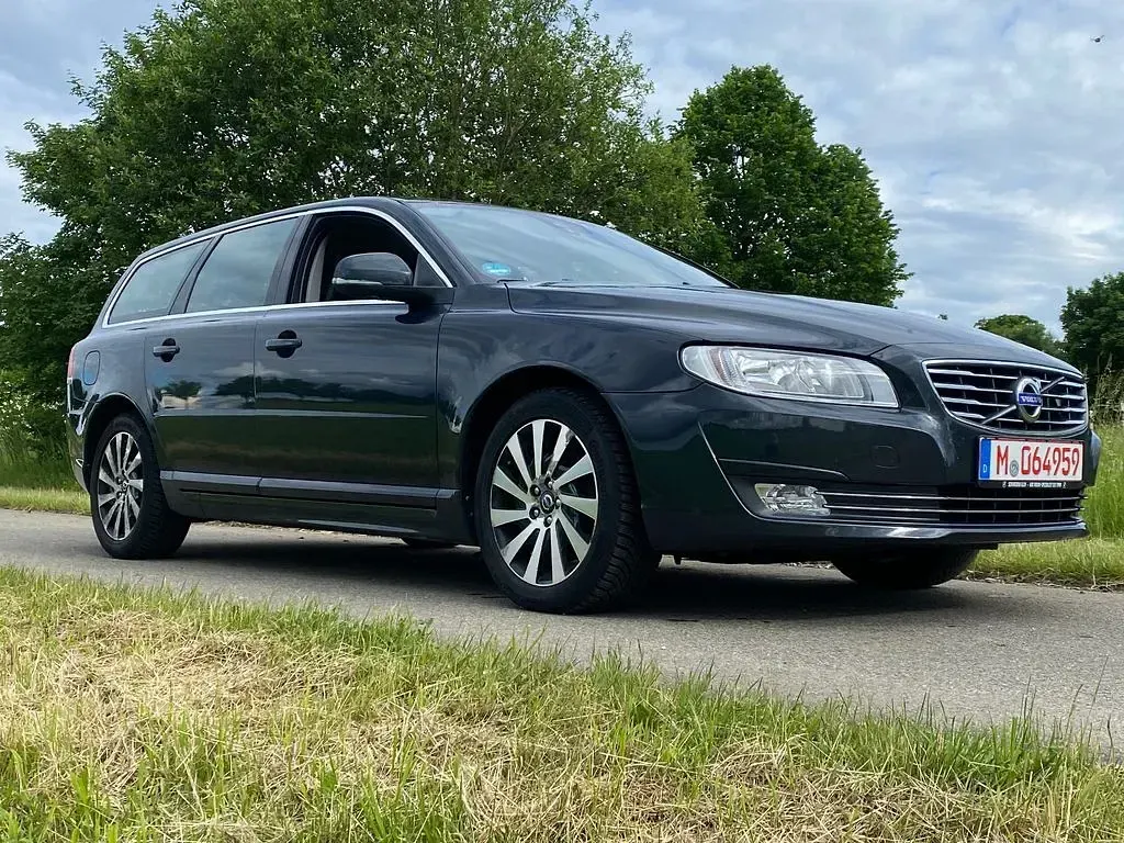 Gebraucht Volvo V70 181 PS (133 kW) 2014 Grau Kombi