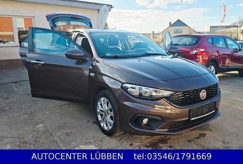 Gebraucht Fiat Tipo 95 PS (69 kW) 2020 Braun Kombi