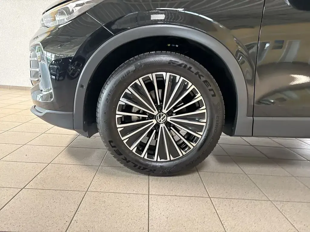 Gebraucht VW Tiguan Elegance 150 PS (110 kW) 2025 Schwarz SUV