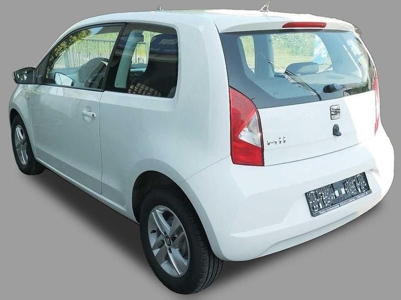 Gebraucht Seat Mii Chic 60 PS (44 kW) 2015 Weiß Kleinwagen