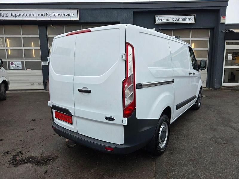 Gebraucht Ford Transit Custom Trend 125 PS (91 kW) 2016 Weiß Van / Kleinbus