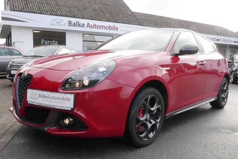 Rosso alfa Gebraucht 2018 Alfa Romeo Giulietta Kleinwagen | 13.990 € (Fairer Preis) - Bild 1/4