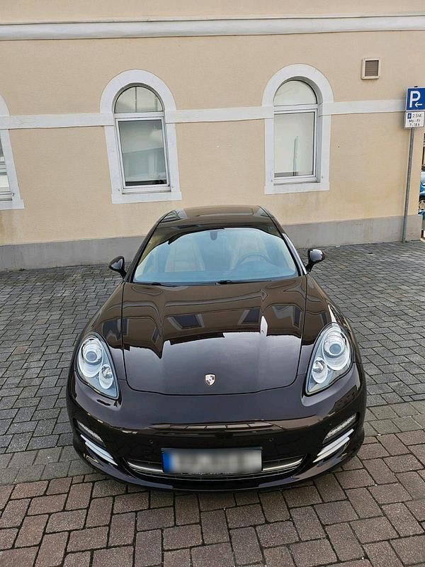 Gebraucht Porsche Panamera Platinum Edition 300 PS (220 kW) 2016 Andere farben Kleinwagen
