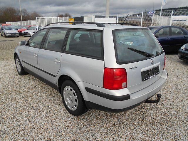 Usata VW Passat 101 CV (74 kW) 1997 Argento Station wagon