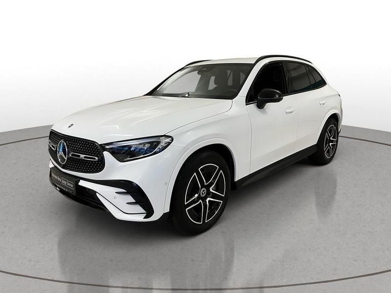 Gebraucht Mercedes GLC220 AMG line 197 PS (144 kW) 2025 Unilack polarweiß SUV