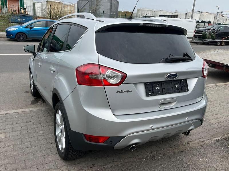 Gebraucht Ford Kuga 163 PS (119 kW) 2012 Silber SUV