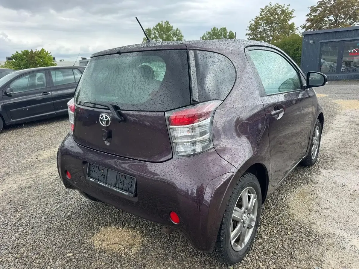 Gebraucht Toyota iQ 98 PS (72 kW) 2009 Kleinwagen