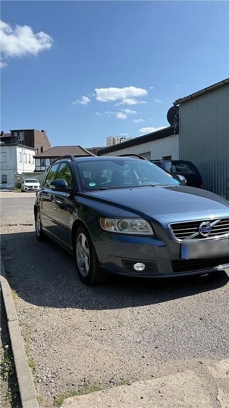 Gebraucht Volvo V50 114 PS (83 kW) 2011 Blau Kombi