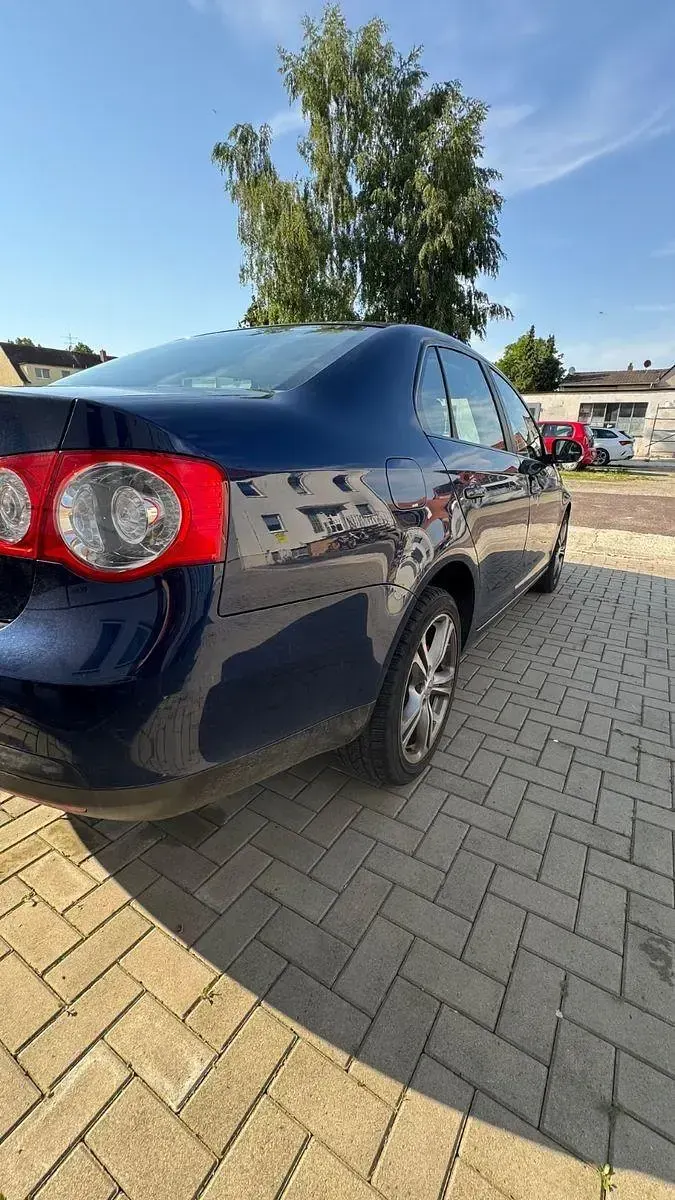 Gebraucht VW Jetta Trendline 102 PS (75 kW) 2006 Blau Limousine