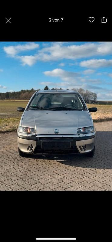 Silber Gebraucht 2001 Fiat Punto Kleinwagen | 500 € (Guter Preis) - Bild 1/4