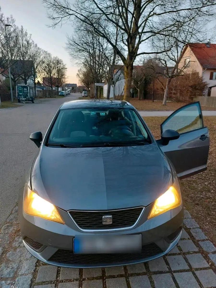 Gebraucht Seat Ibiza 75 PS (55 kW) 2012 Silber Limousine