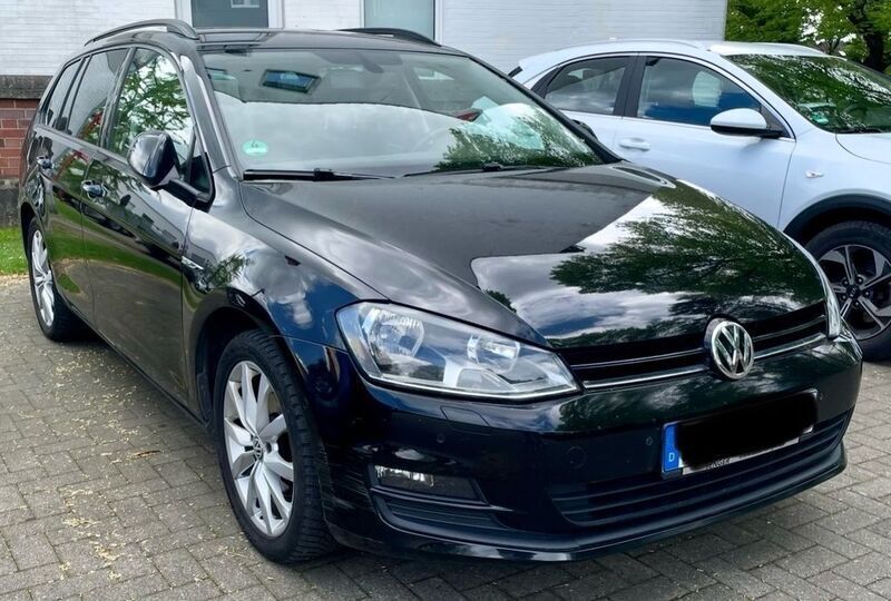 Schwarz Gebraucht 2015 VW Golf VII Cup Kombi | 5.950 € (Superpreis) - Bild 1/4