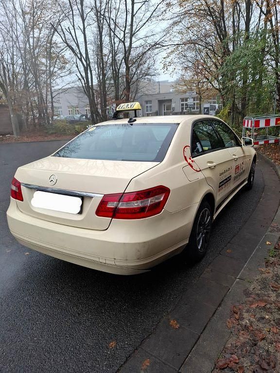 Gebraucht Mercedes E200 Elegance 136 PS (100 kW) 2011 Limousine