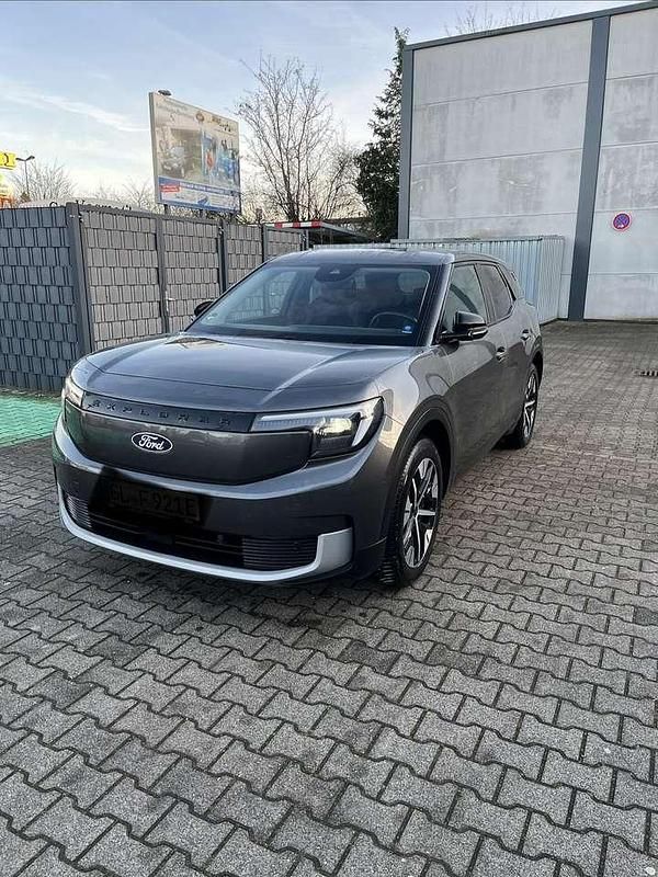 Gebraucht Ford Explorer 150 kW (204 PS) 2024 Grau SUV