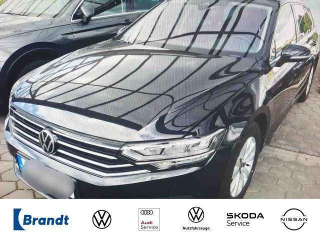 Deep black perleffekt (metallic) Gebraucht 2021 VW Passat Business Kombi | 19.990 € (Guter Preis) - Bild 1/4