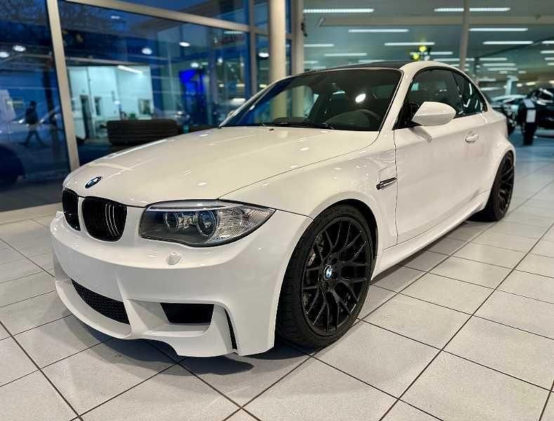 Weiß Gebraucht 2011 BMW 1M Performance Coupé | 58.900 € (Teuer) - Bild 1/4