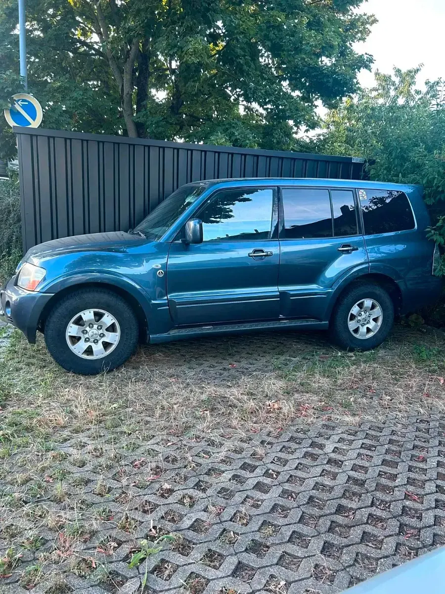 Gebraucht Mitsubishi Pajero 160 PS (117 kW) 2006 Grau SUV