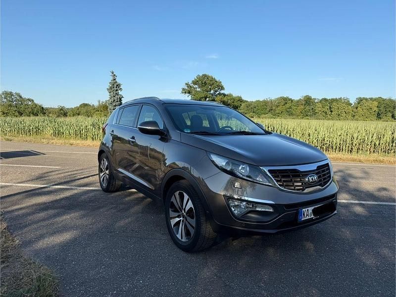 Braun Gebraucht 2013 Kia Sportage Spirit SUV | 7.900 € (Guter Preis) - Bild 1/4