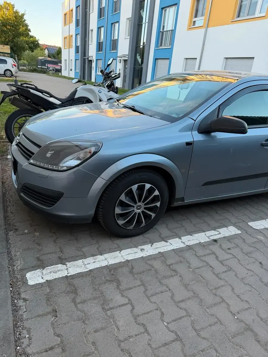 Gebraucht Opel Astra 90 PS (66 kW) 2004 Kleinwagen