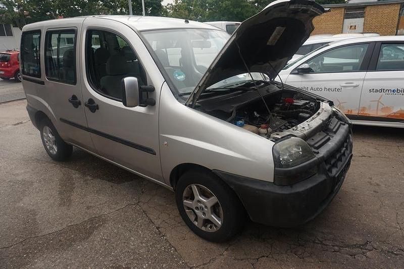 Gebraucht Fiat Doblò 103 PS (75 kW) 2004 Grau Van / Kleinbus