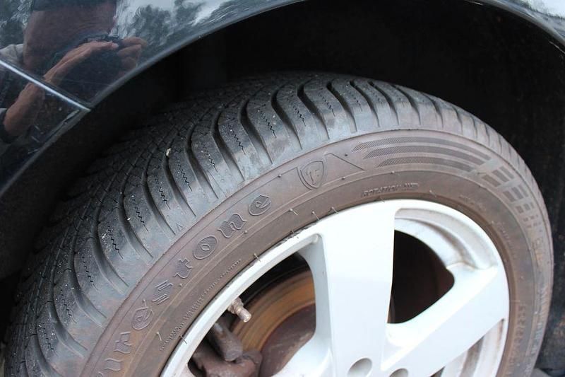 Gebraucht VW New Beetle 102 PS (75 kW) 2009 Schwarz Kleinwagen