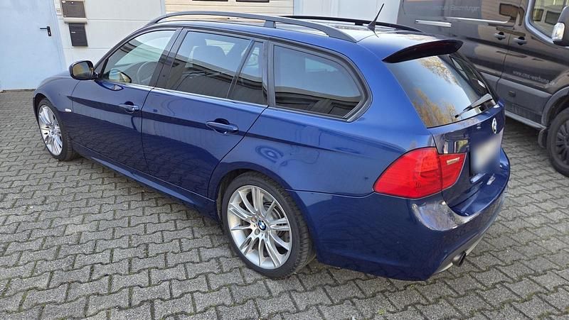 Second-hand BMW 335 306 CP (225 kW) 2009 Albastru Break