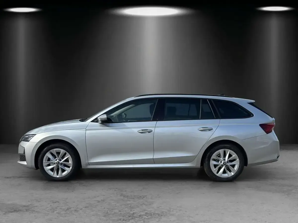 Neu Skoda Octavia Selection 150 PS (110 kW) 2025 Weiß Kombi
