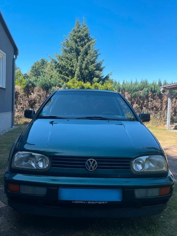 Grün Gebraucht 1996 VW Golf III GT Kleinwagen | 4.100 € (Fairer Preis) - Bild 1/4