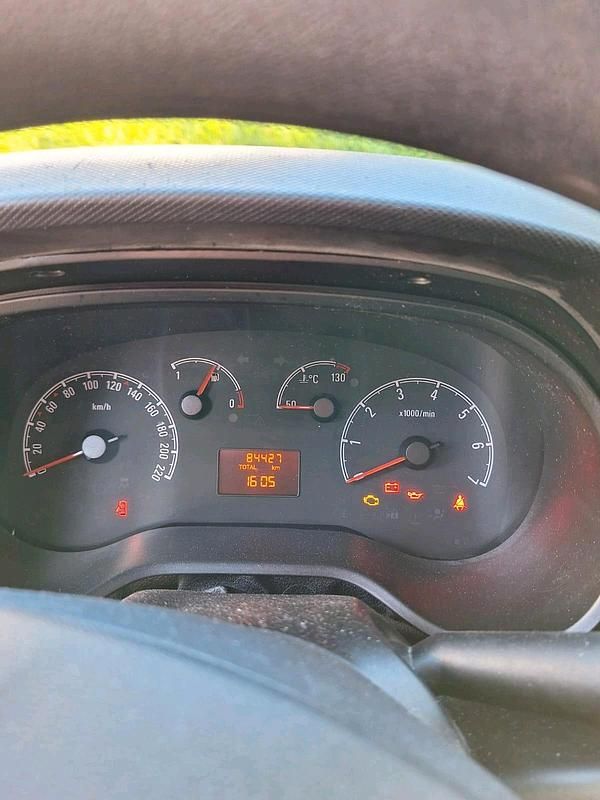 Gebraucht Opel Combo 95 PS (69 kW) 2018 Weiß Van / Kleinbus