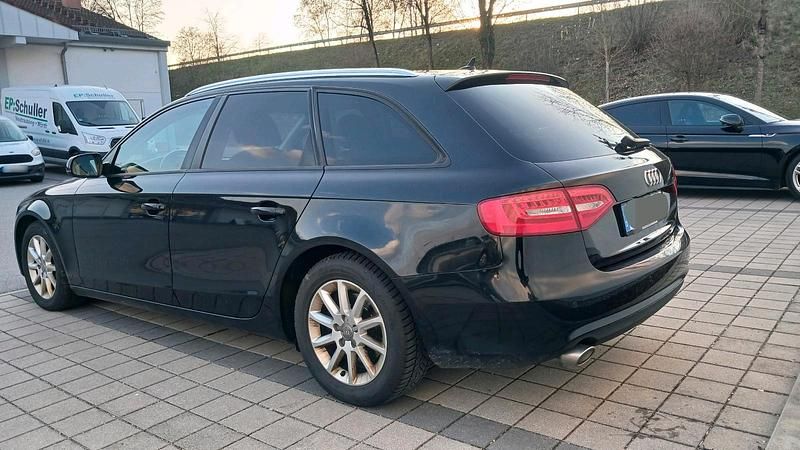 Gebraucht Audi A4 Ambition 204 PS (150 kW) 2013 Schwarz Kombi