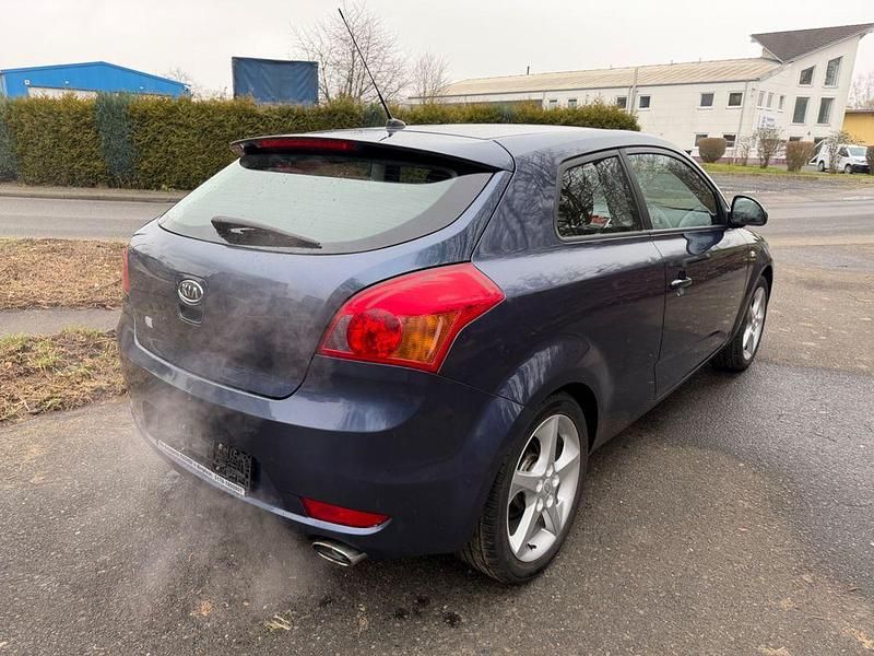 Gebraucht Kia ProCeed LX 126 PS (92 kW) 2009 Blau Kleinwagen