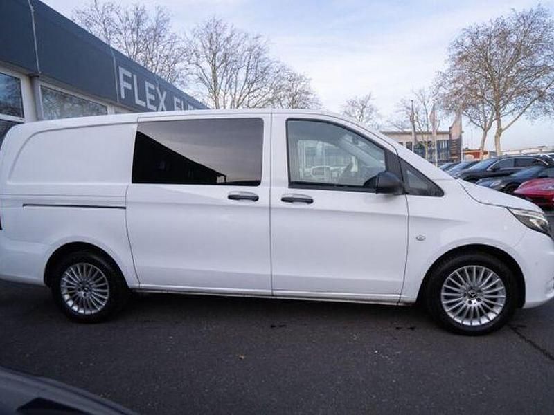 Gebraucht Mercedes Vito 190 PS (139 kW) 2018 Arktikweiss Van