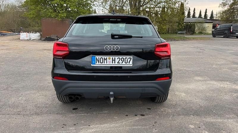 Second-hand Audi Q2 Comfort 150 CP (110 kW) 2017 Negru SUV