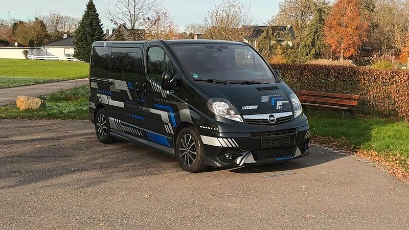 Schwarz Gebraucht 2008 Opel Vivaro Van | 7.500 € (Guter Preis) - Bild 1/4