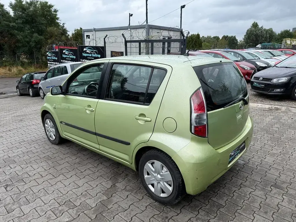 Gebraucht Daihatsu Sirion 87 PS (63 kW) 2005 Grün Kleinwagen