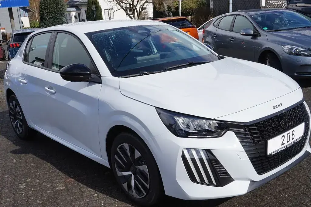 Neu Peugeot 208 Style 101 PS (74 kW) 2026 Weiß Kleinwagen