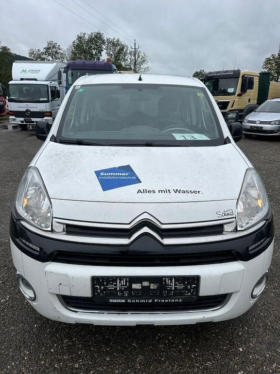 Gebraucht Citroën Berlingo SELECTION 92 PS (67 kW) 2013 Weiß Van / Kleinbus