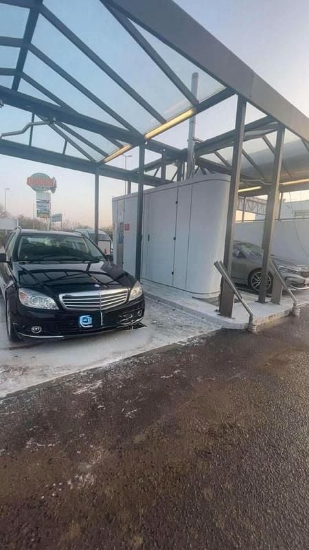 Gebraucht Mercedes C200 177 PS (130 kW) 2011 Schwarz Kombi