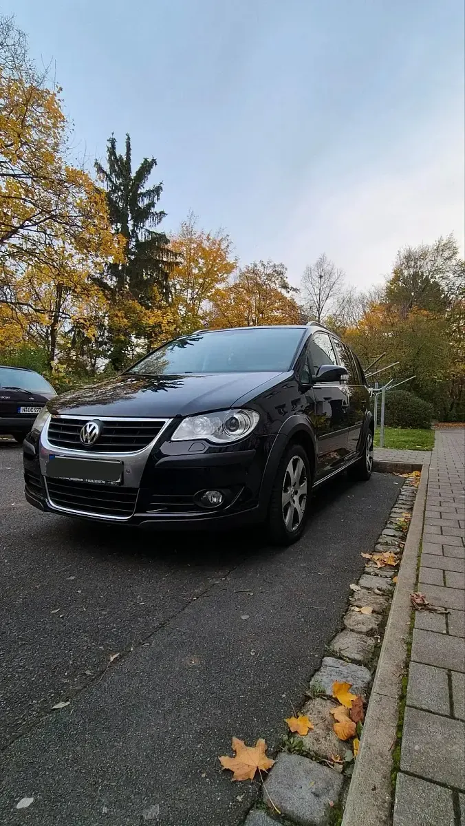 Gebraucht VW Touran Cross 170 PS (125 kW) 2008 Schwarz Van / Kleinbus