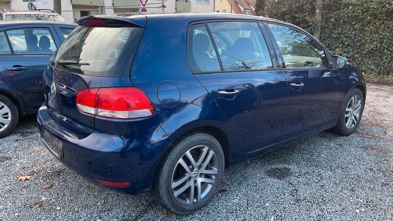 Gebraucht VW Golf VI Trendline 80 PS (58 kW) 2010 Blau Kleinwagen