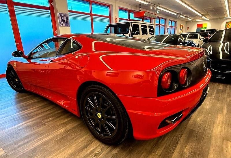 Second-hand Ferrari 360 400 CP (294 kW) 2003 Roșu Coupe